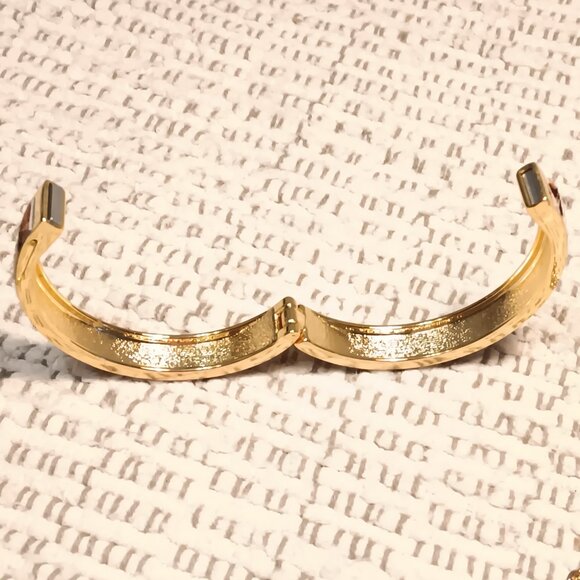 3 pc statement jewelry lot - necklace, calf hair bracelet, tear drop earrings - Picture 11 of 16